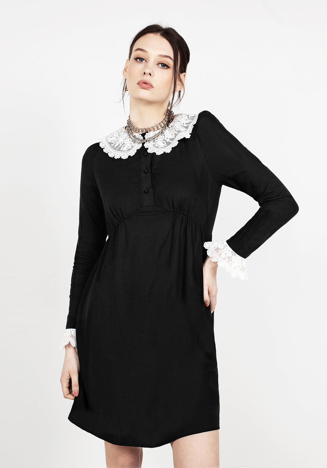 Gloaming Lace Collar Linen Dress