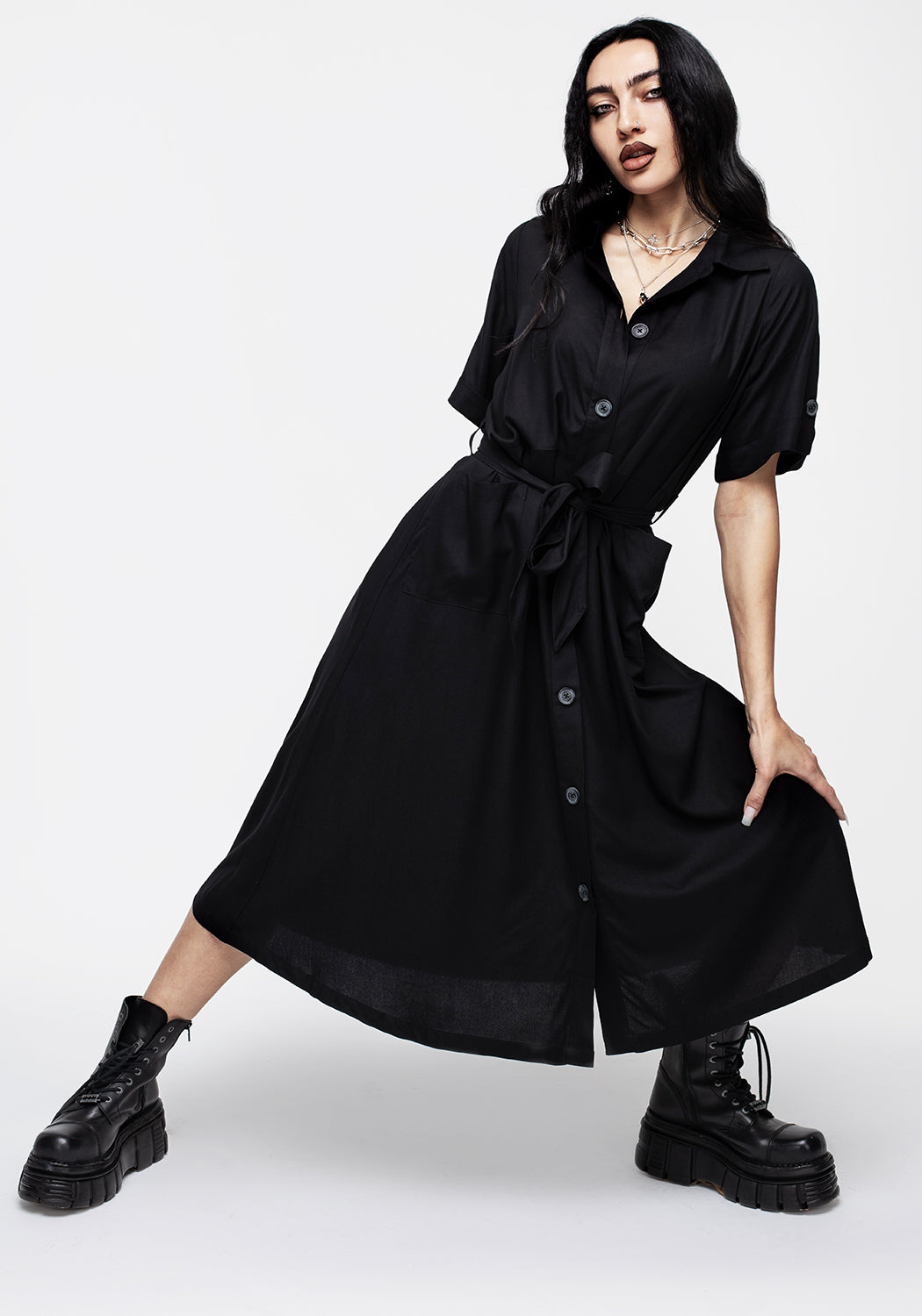 Maidenhair-Midi-Short-Sleeve-Shirt-Dress-Midnight-Black – Disturbia