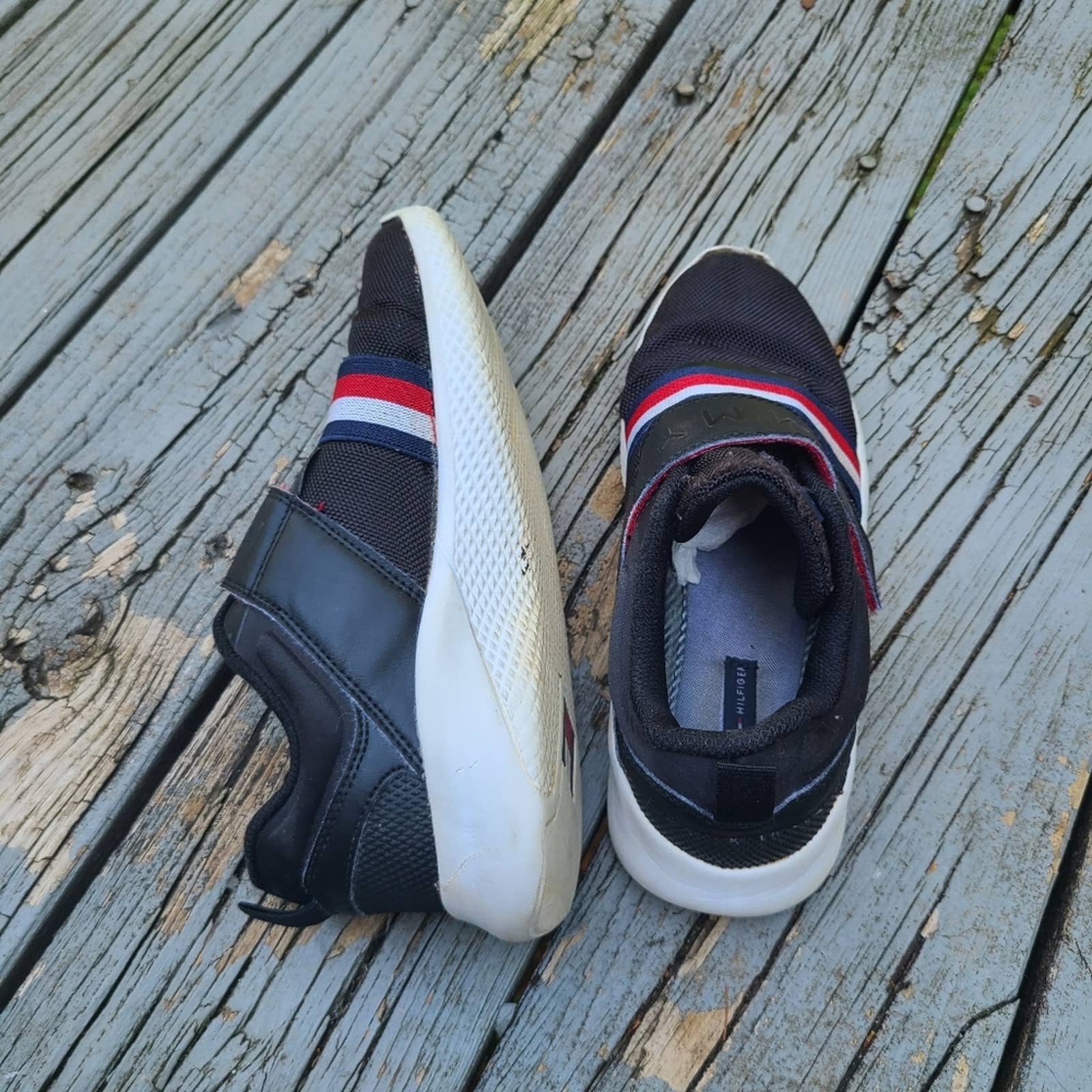 tommy hilfiger cadet strap sneaker