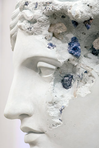 Photograph of head sculpture at Perrotin art gallery 