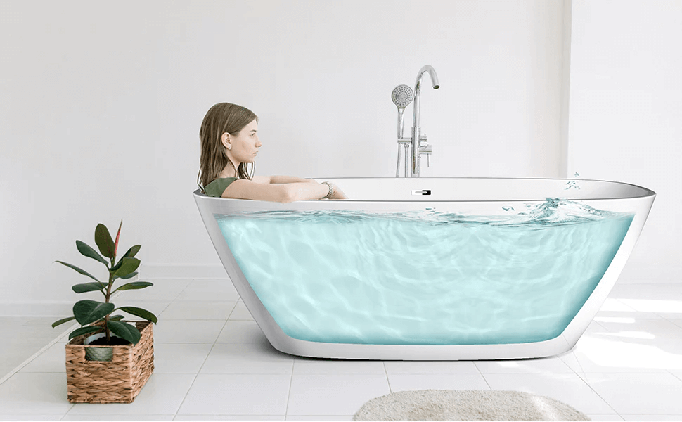 clawfoot tub