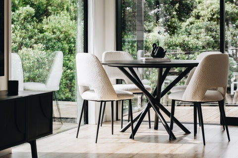 The Advantages of a Round Dining Table