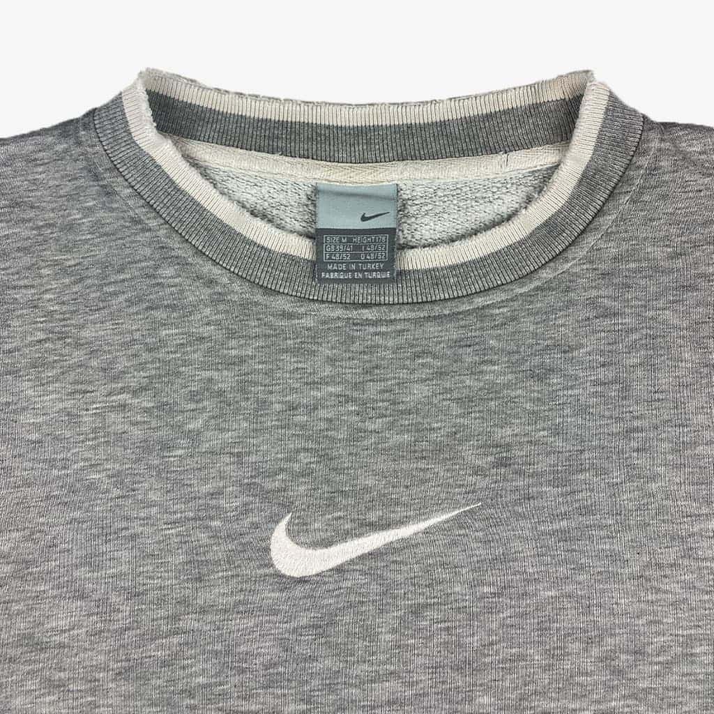 Vintage Nike Pullover 00s M in grau | Vintage Online Shop Unique-Resale 