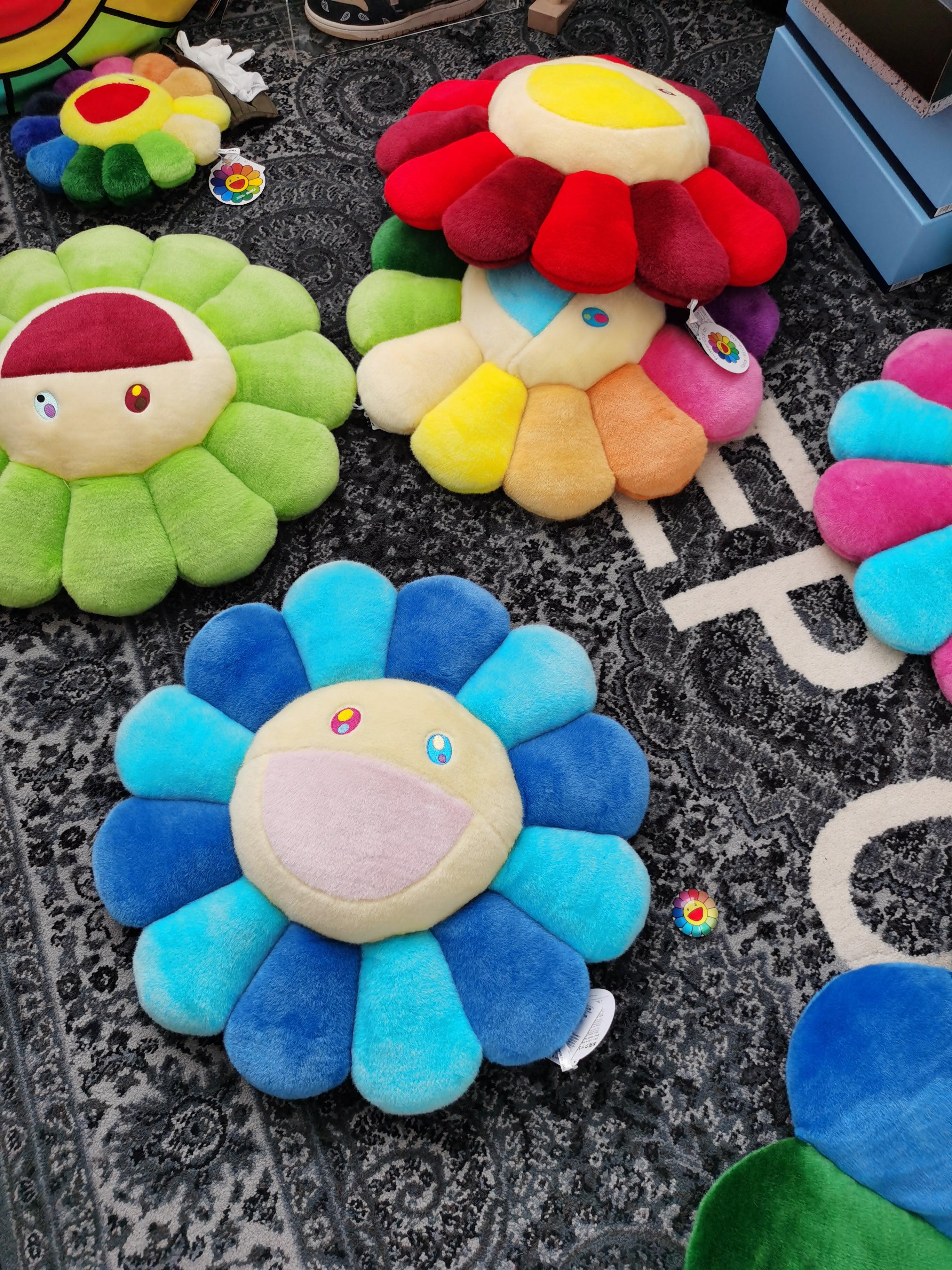 Takashi Murakami Inspired Flower Pillow Cushion – 3D Kicks Tech