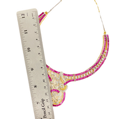 Figure 1 Décolletage necklace sizing