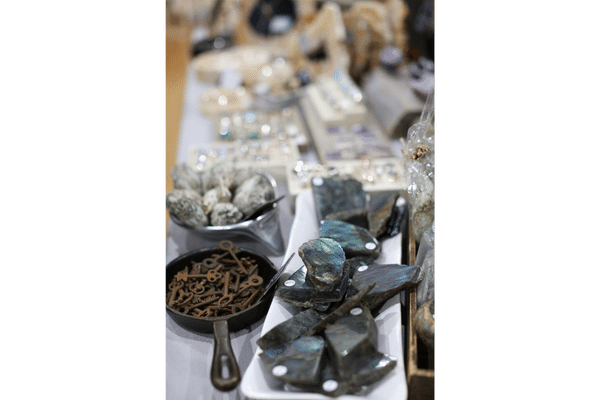kootana crystal and mineral display tables with crystals