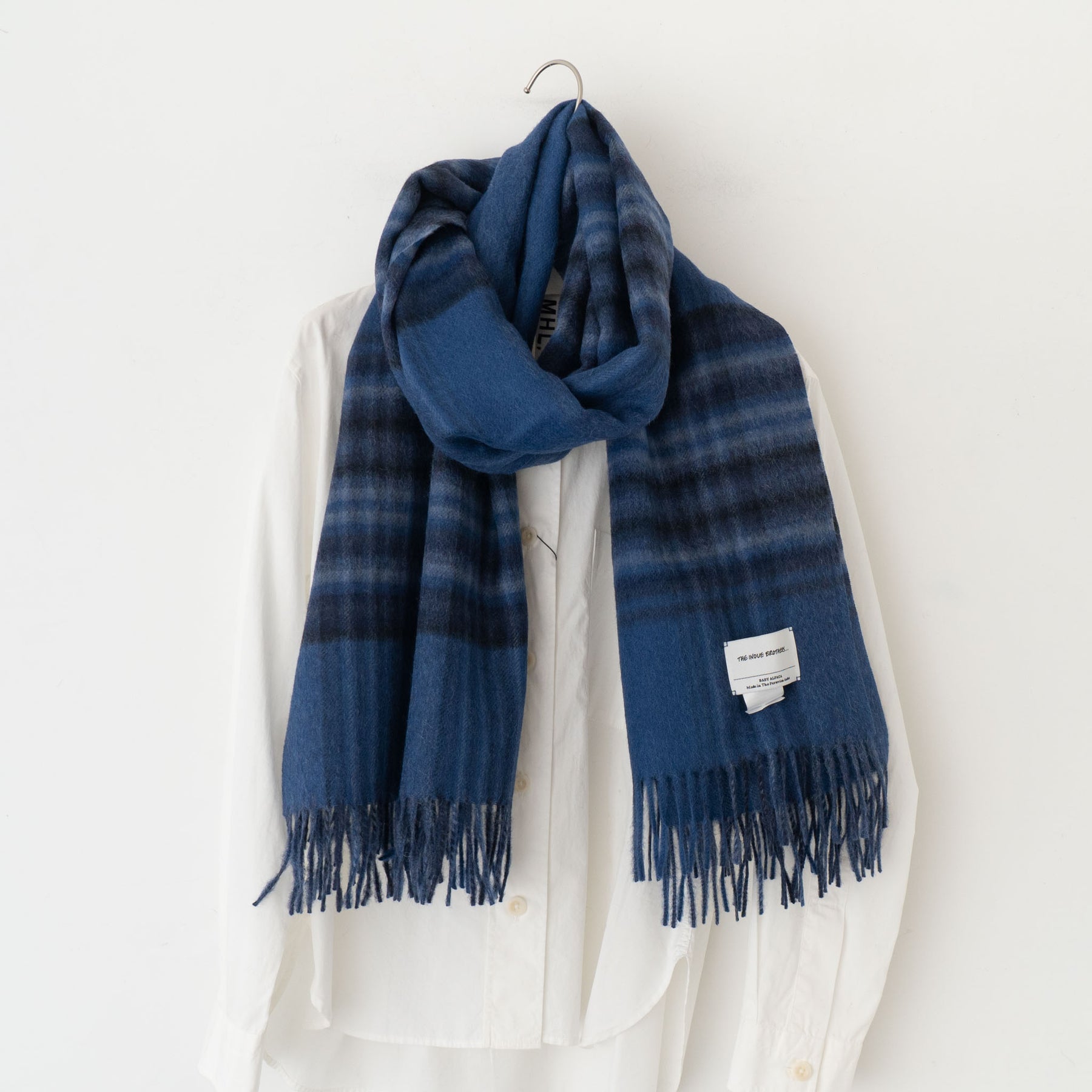 新品・未使用品 ザイノウエブラザーズ Brushed Scarf Navy - マフラー