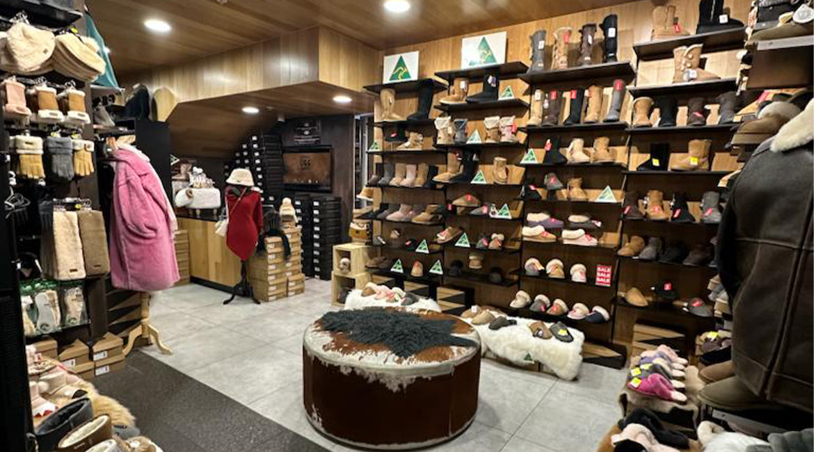 Ugg store sales in queens