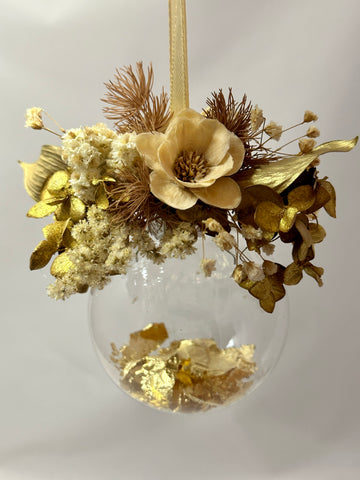 Custom made dried flower xmas decoration in gold