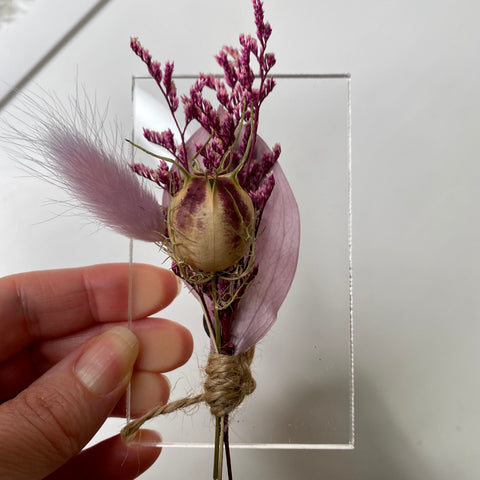 Magnet with purple dried flowers