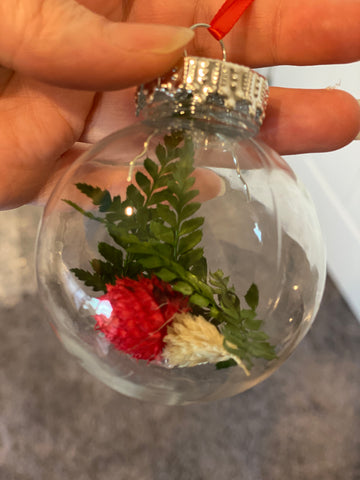 dried flower bauble