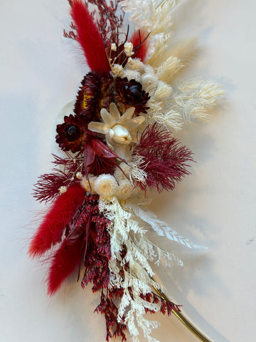 dried flowers in red and cream