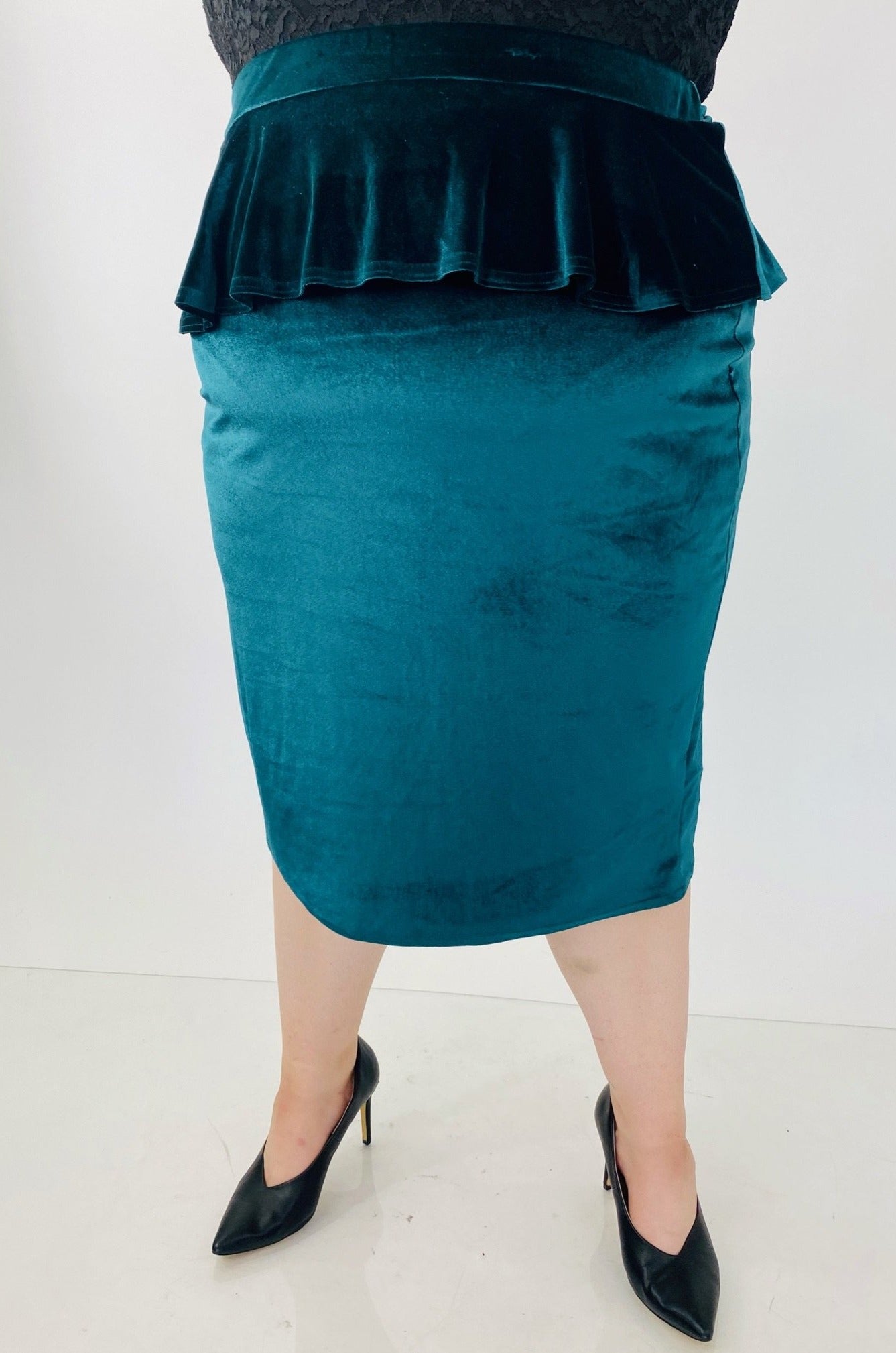 bodycon velvet skirt