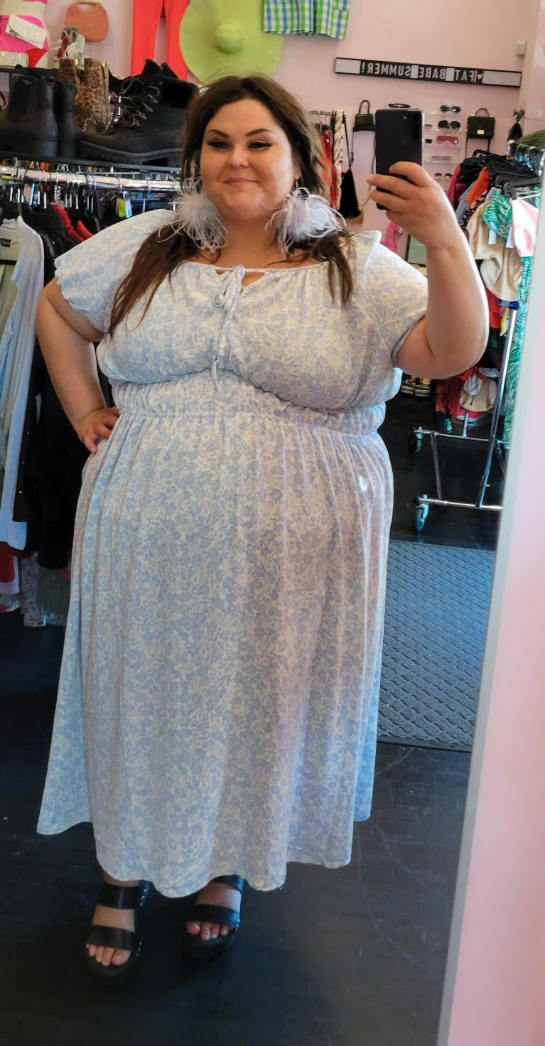 Who What Wear Baby Blue and White Floral Maxi Dress with Tie Bust Deta Plus Bus Boutique