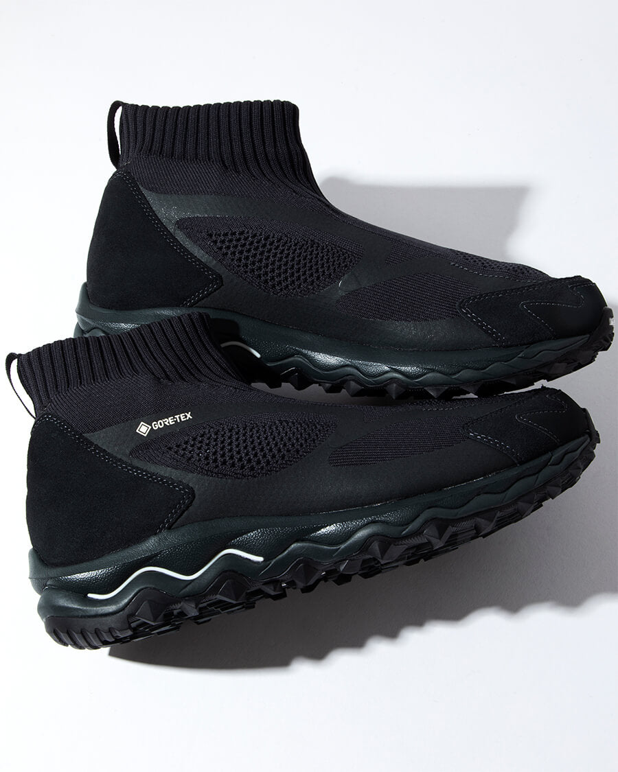 MIZUNO × nonnative WAVE MUJIN TL MID GTX “BLACK” – COVERCHORD