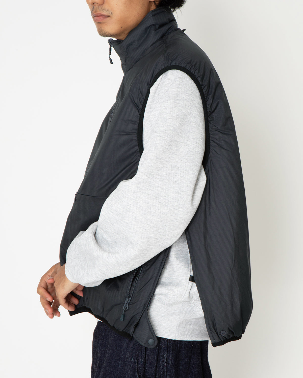 ブリヤンテス・レッド tech reversible pullover puff vest - 通販