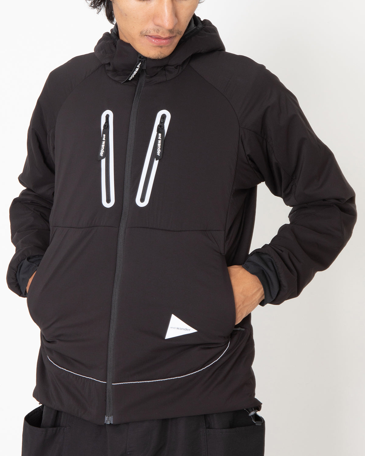 and wander アンドワンダー alpha AIR hoodie | labiela.com