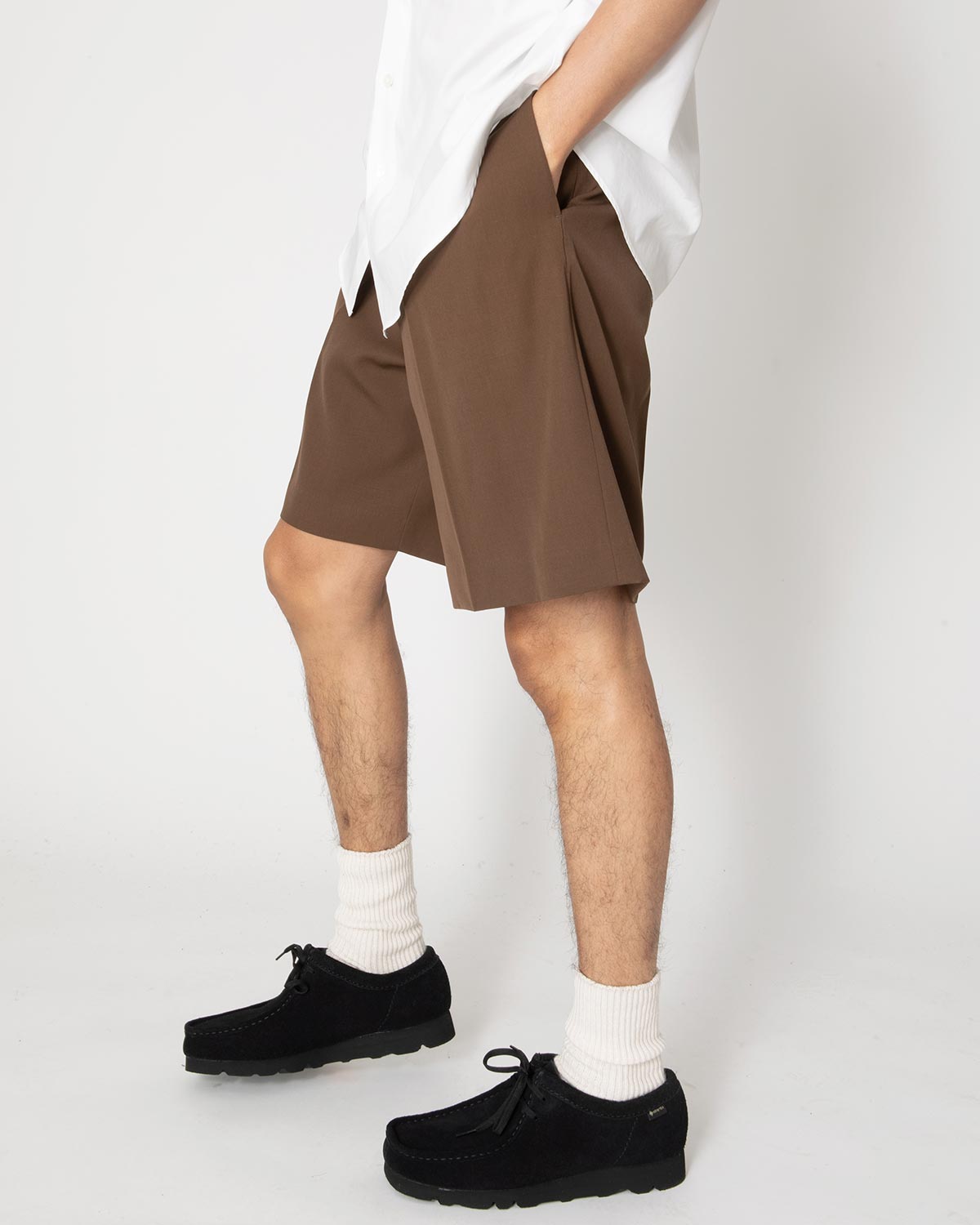 LIGHT WOOL MAX GABARDINE SHORTS - AURALEE Official Website