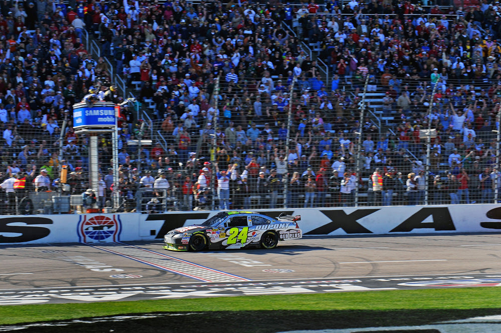 Flashback Friday: Jeff Gordon Career Win #82 - 2009 Texas Motor Speedway