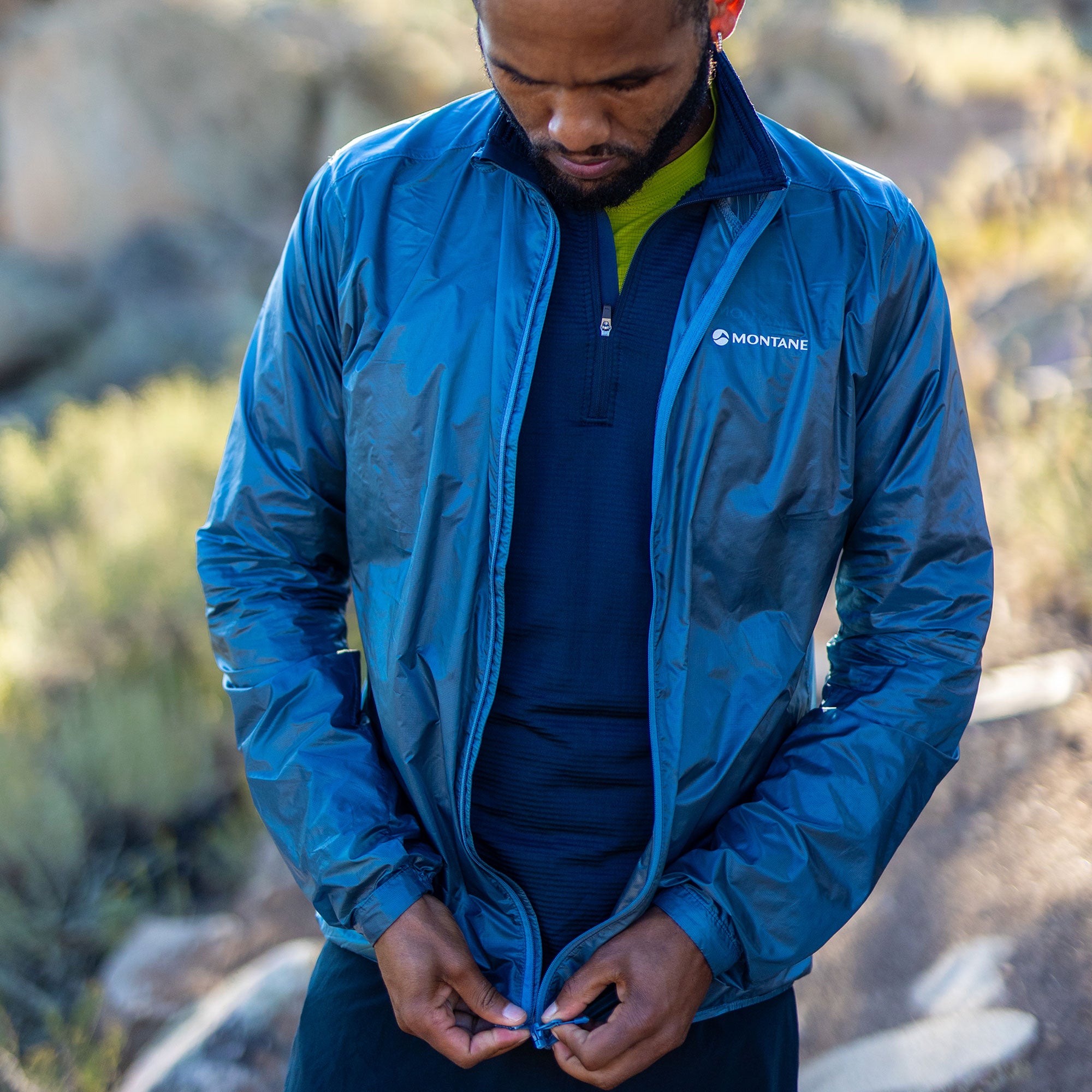 Men's Lightweight Windproof Jackets, Wind Resistant and Breathable ...