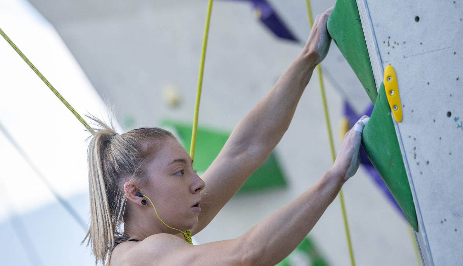 Abbie Robinson climbign in the Innsbruck World Cup