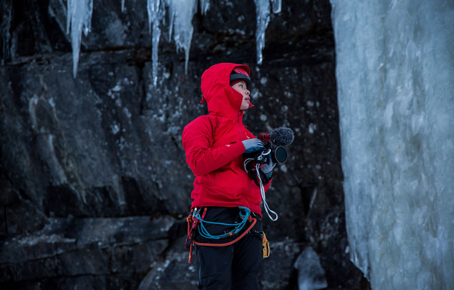 Jessie leong climbing in Norway