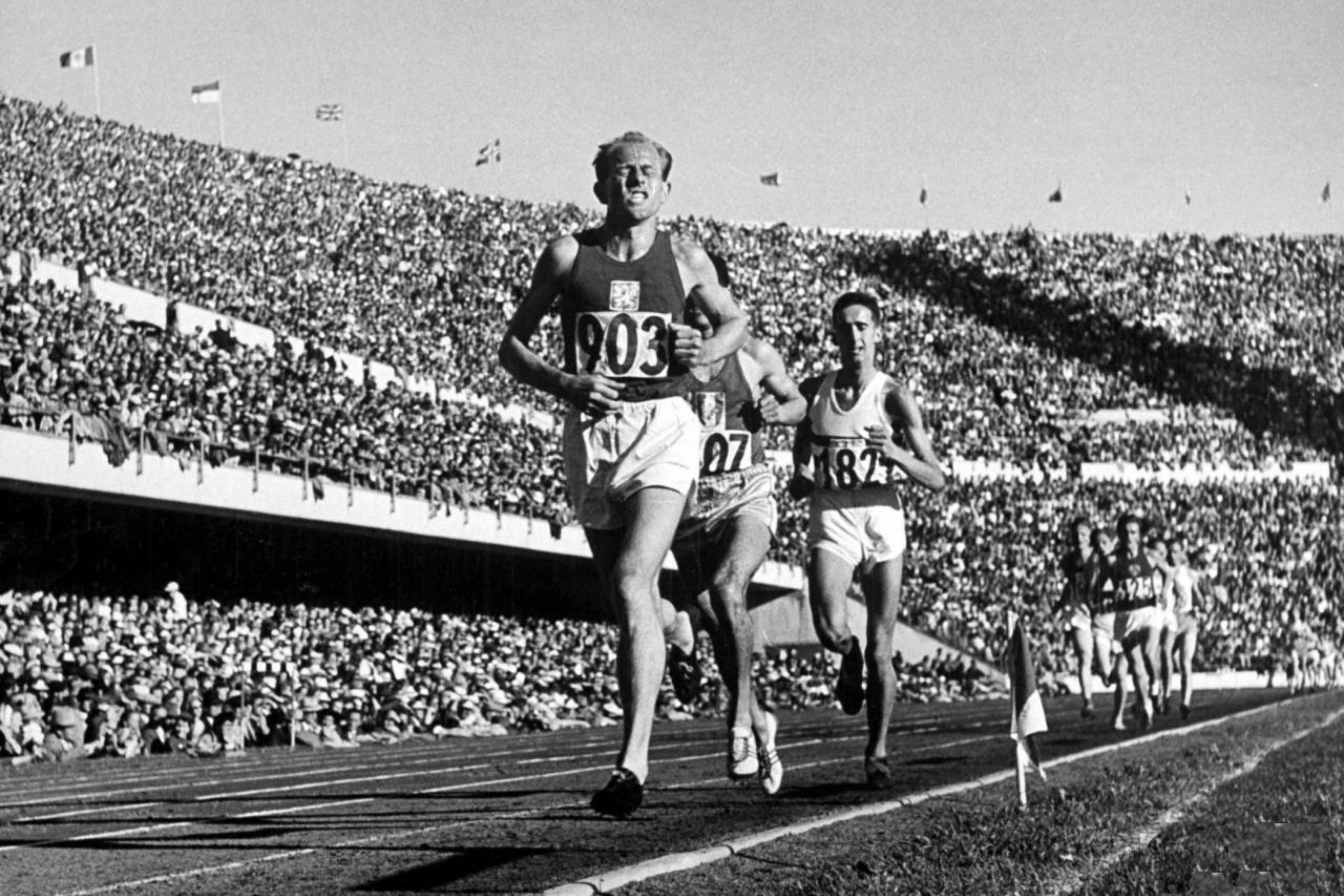 Emil Zátopek - KARHU LEGEND – Karhu EU