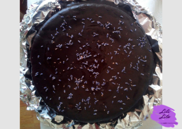 Tort ciocolată cu lavandă