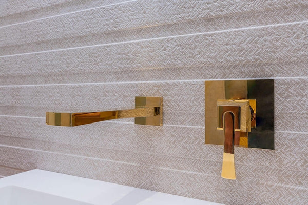 luxury-gold-basin-bathroom-taps