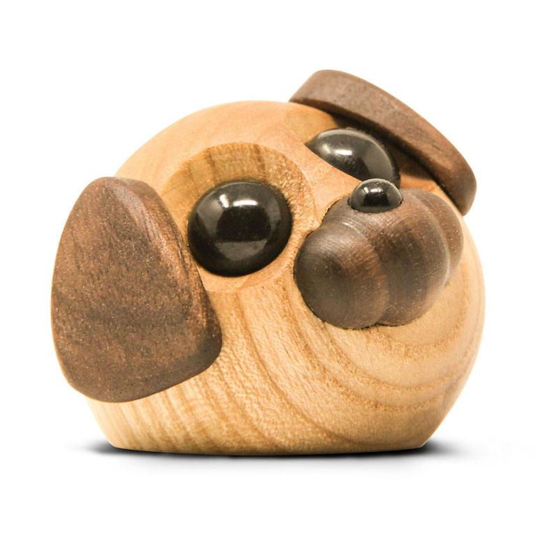 Se FableWood træfigur - Molly den lille hund hos Wood To You