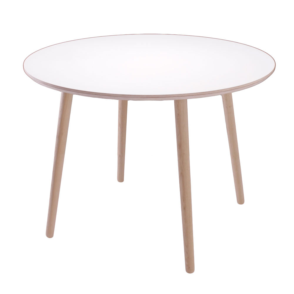 Se Rundt Karlstad spisebord med hvid bordplade Flere varianter - 90 cm hos Wood To You