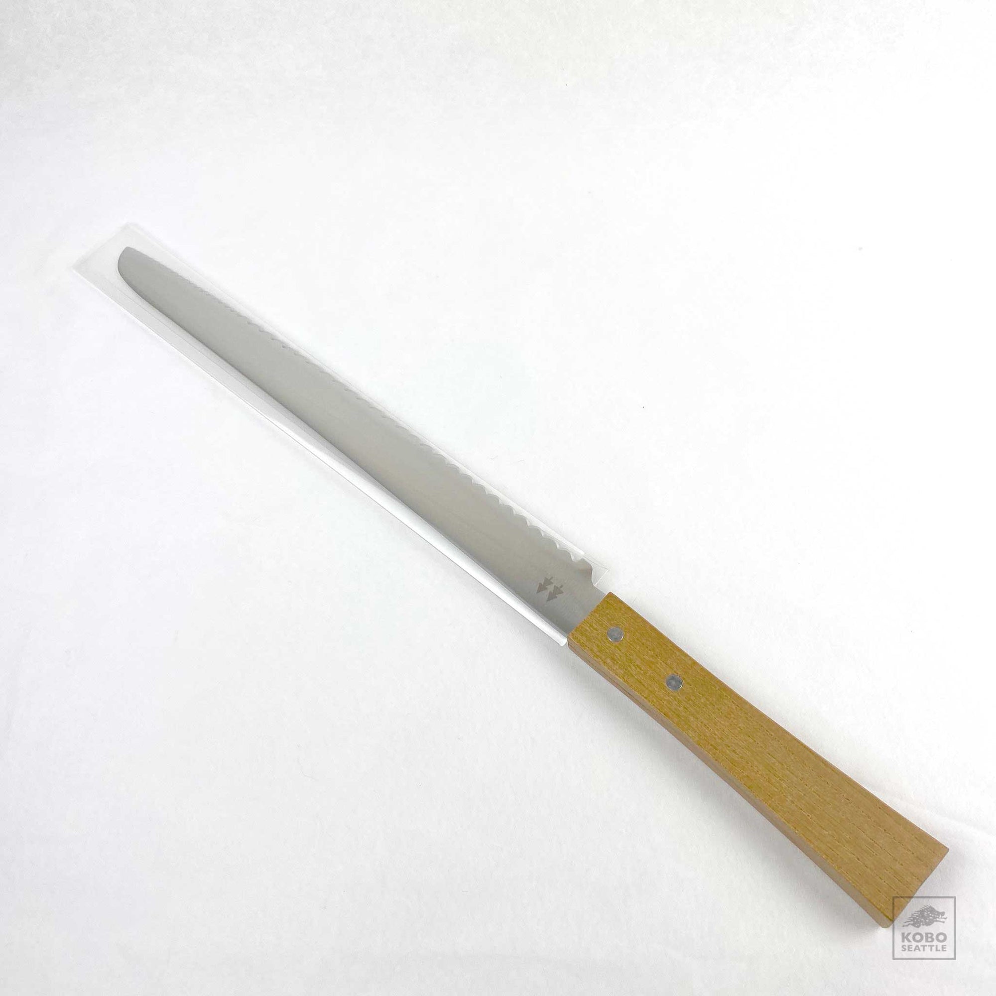 https://cdn.shopify.com/s/files/1/0519/6897/products/breadknife-1_2000x.jpg?v=1667064613