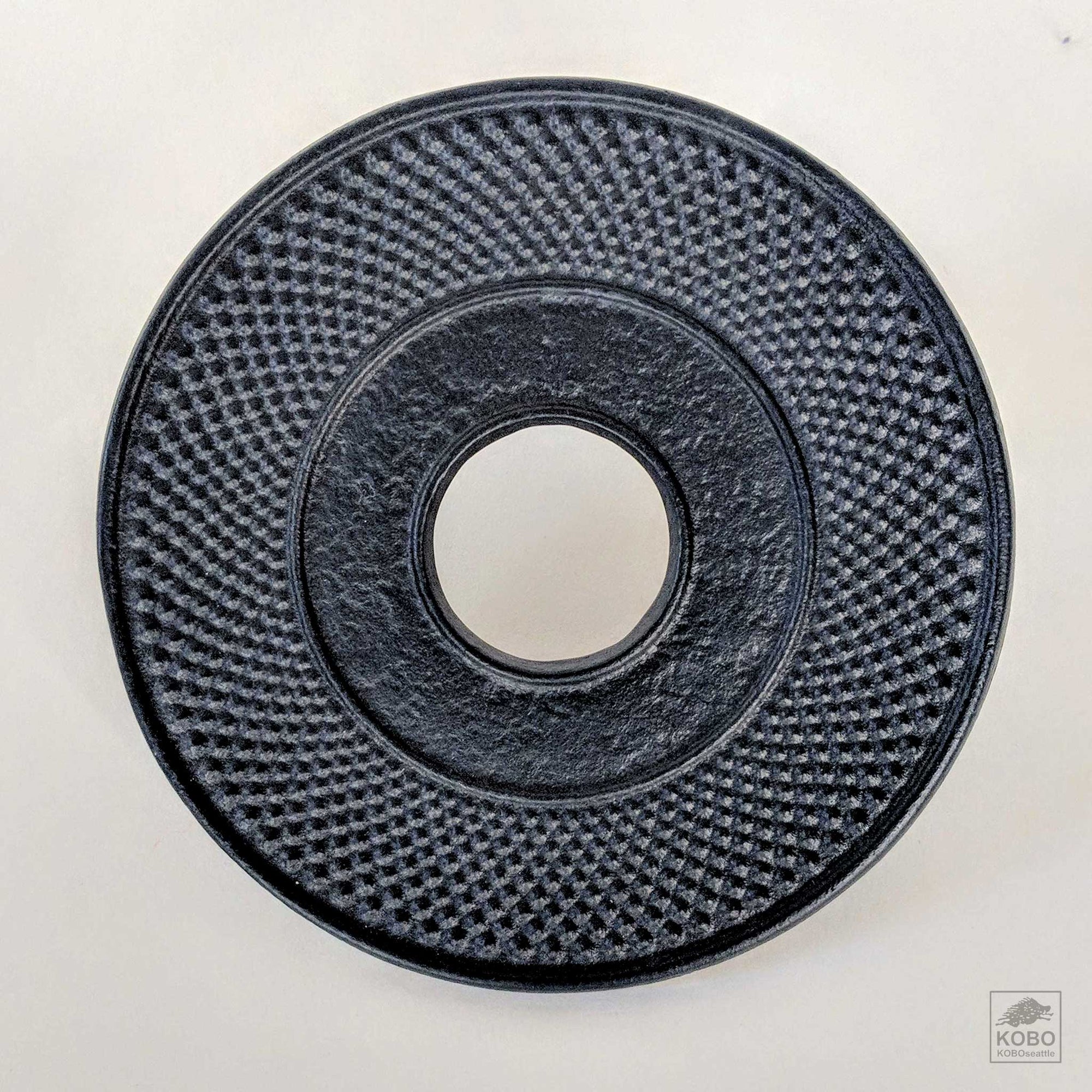 https://cdn.shopify.com/s/files/1/0519/6897/products/circletrivet-1_2000x.jpg?v=1607313214