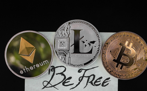 ethereum, litecoin and bitcoin represent freedom (crypto is freedom) with the message :"be free"