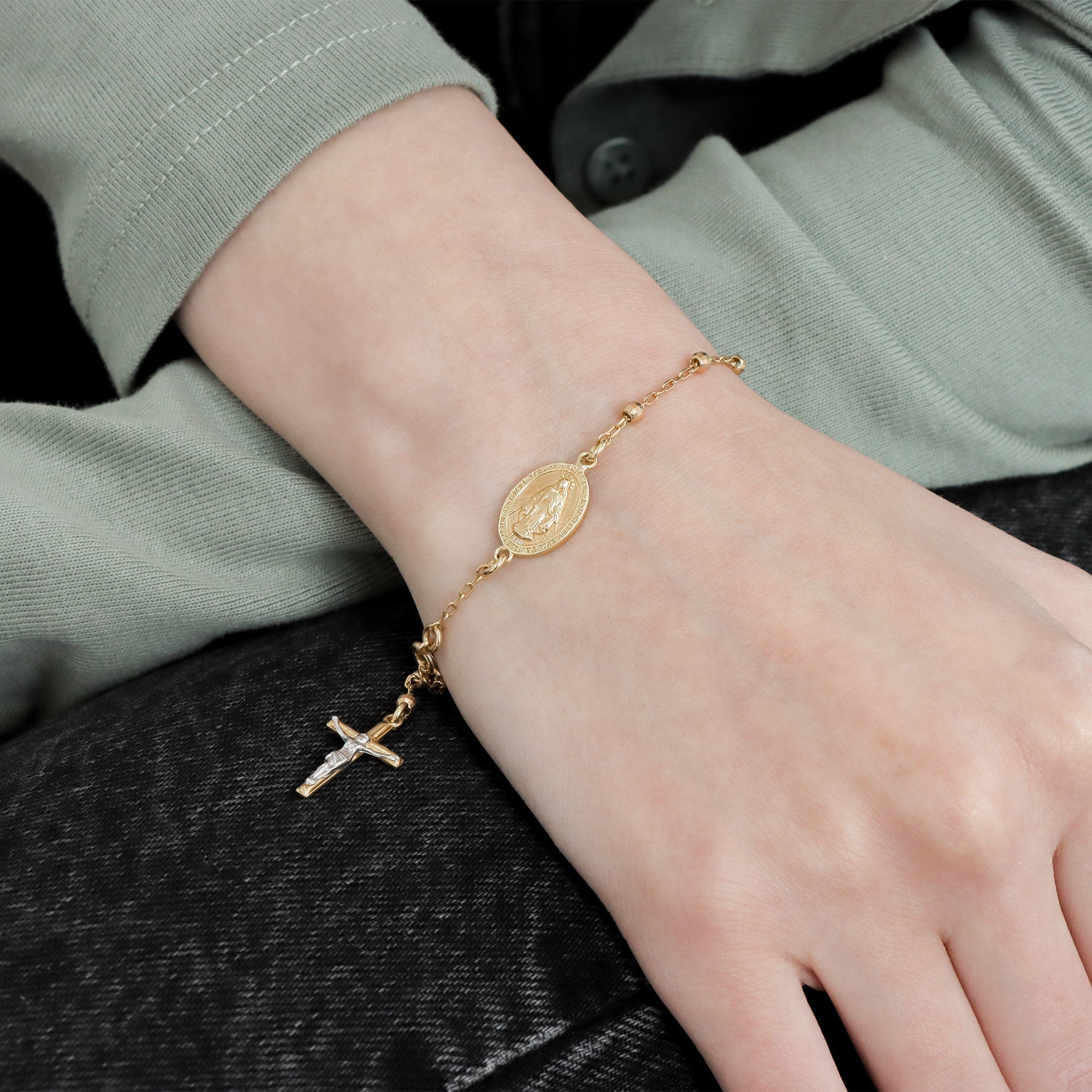 14kt Tri-Color Gold Pull Through Bracelet | Costco