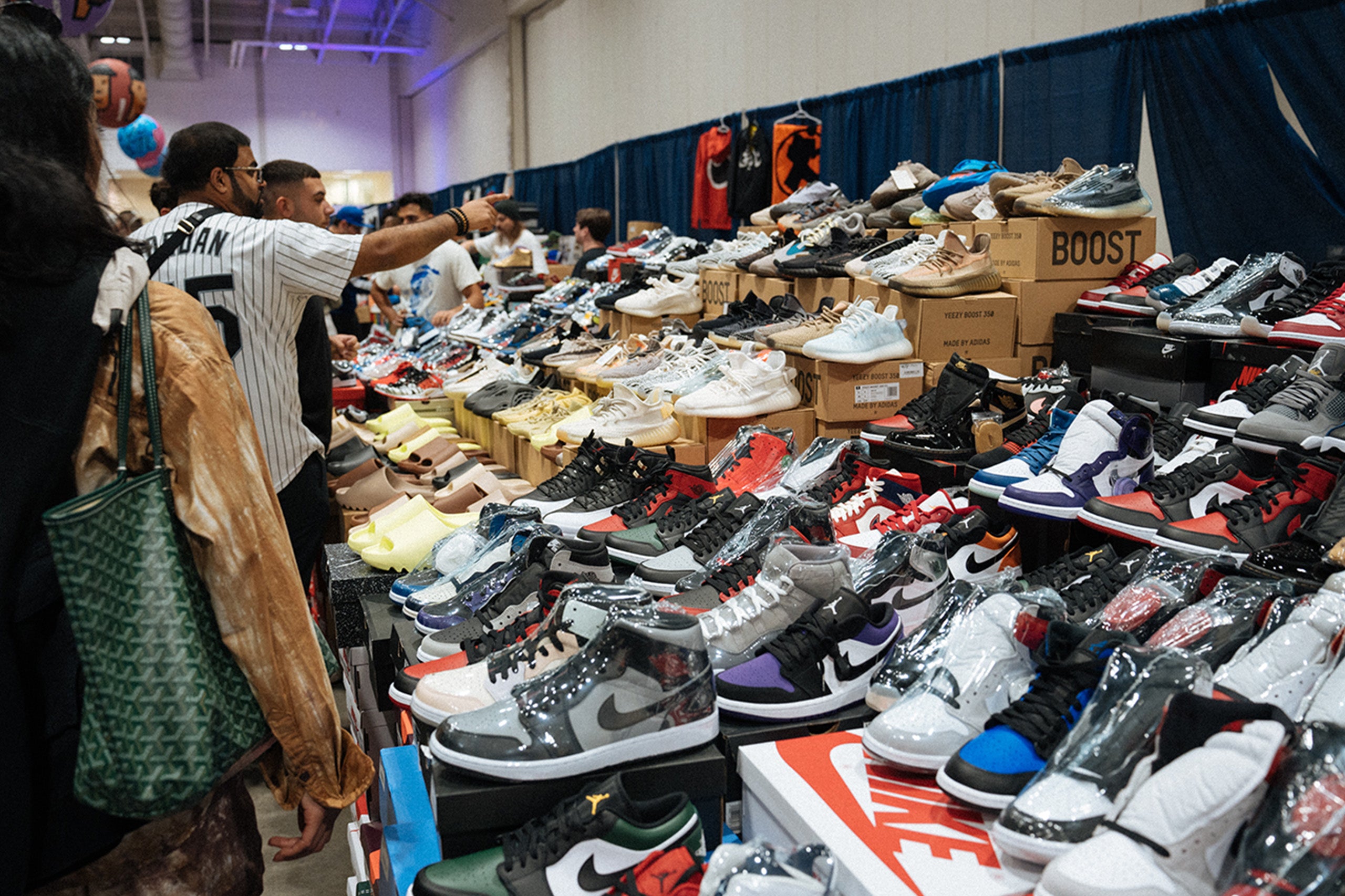 size? at Sneakercon – size? Canada