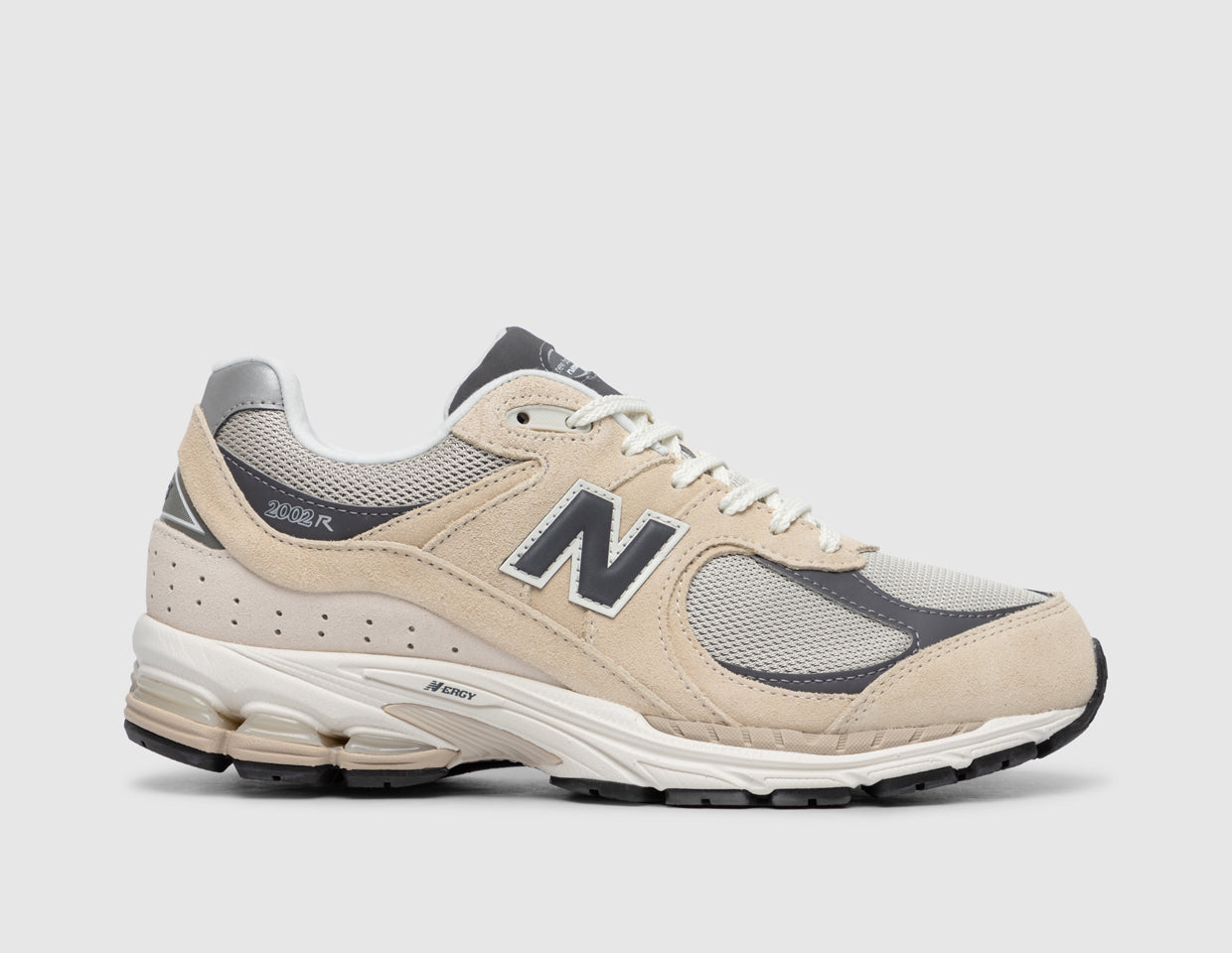 New Balance 2002RFA Sandstone / Magnet