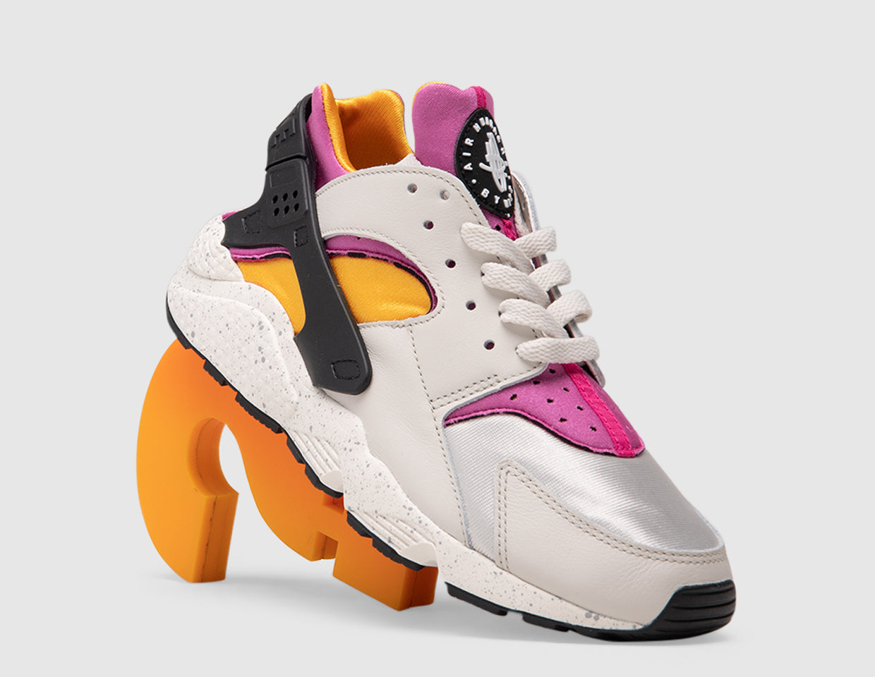 pink and gold huaraches