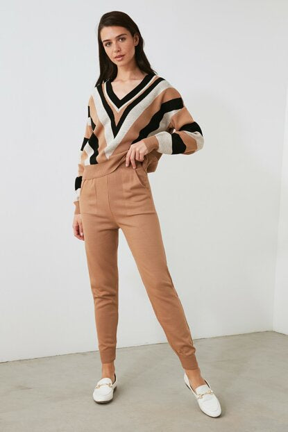 Image of Women's V Neck Camel Tricot Sweater & Pants Set