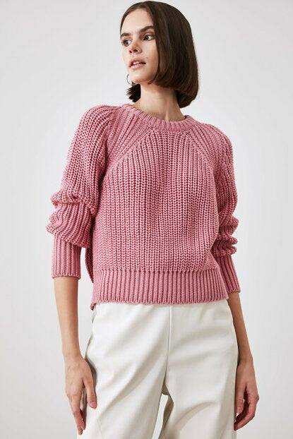 Image of Women's Crew Neck Pink Tricot Sweater