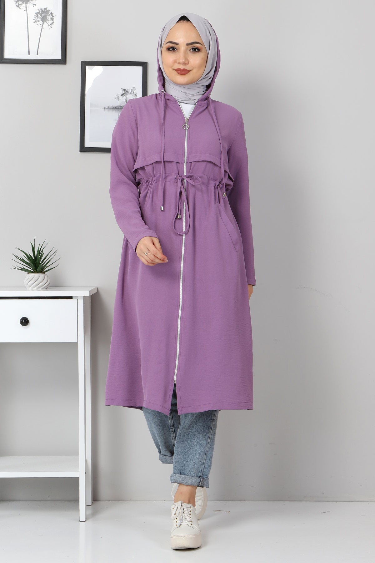 Image of Women's Shirred Waist Lilac Aerobin Jacket