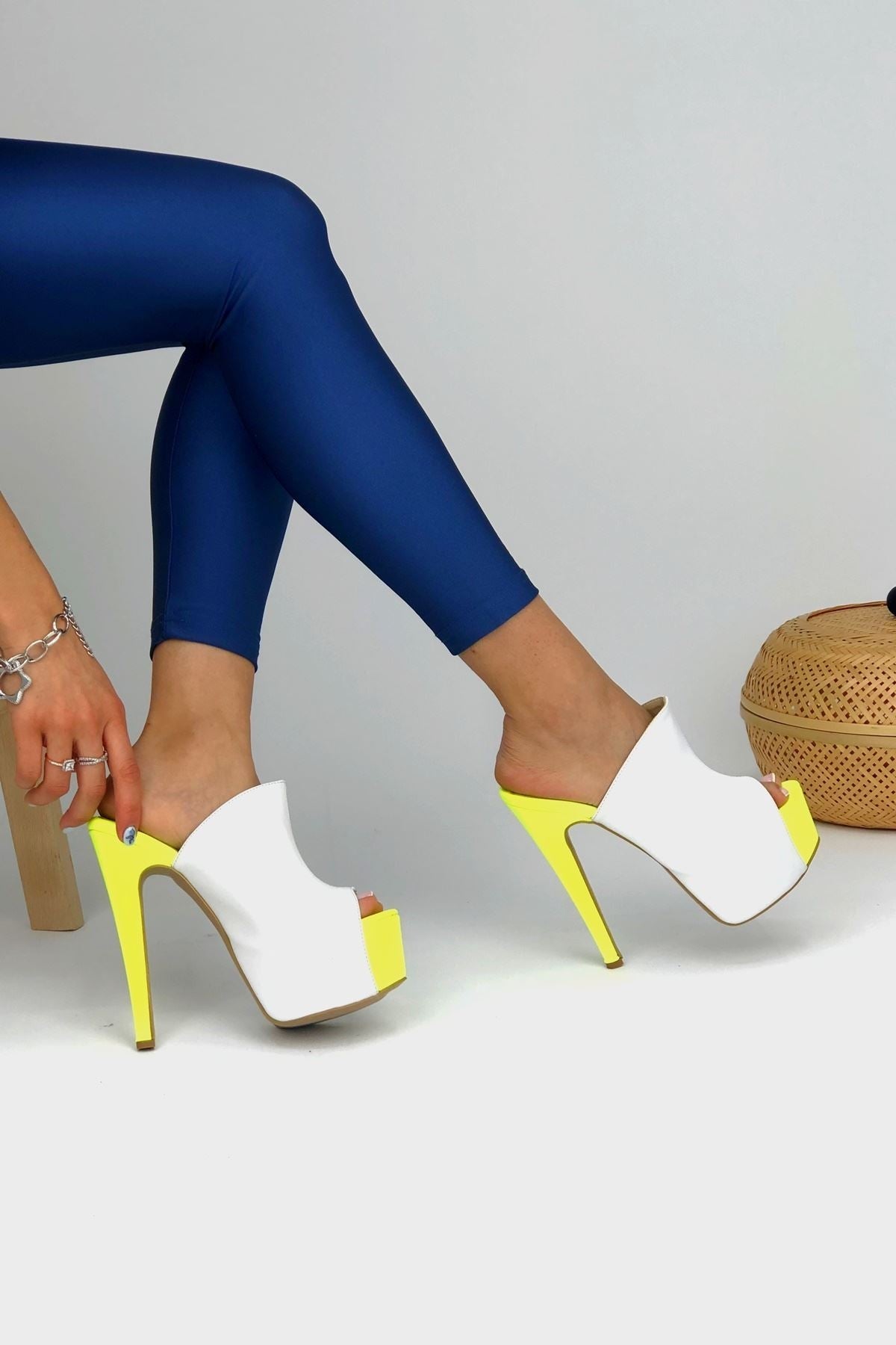Image of Women's White - Yellow Heeled Slippers