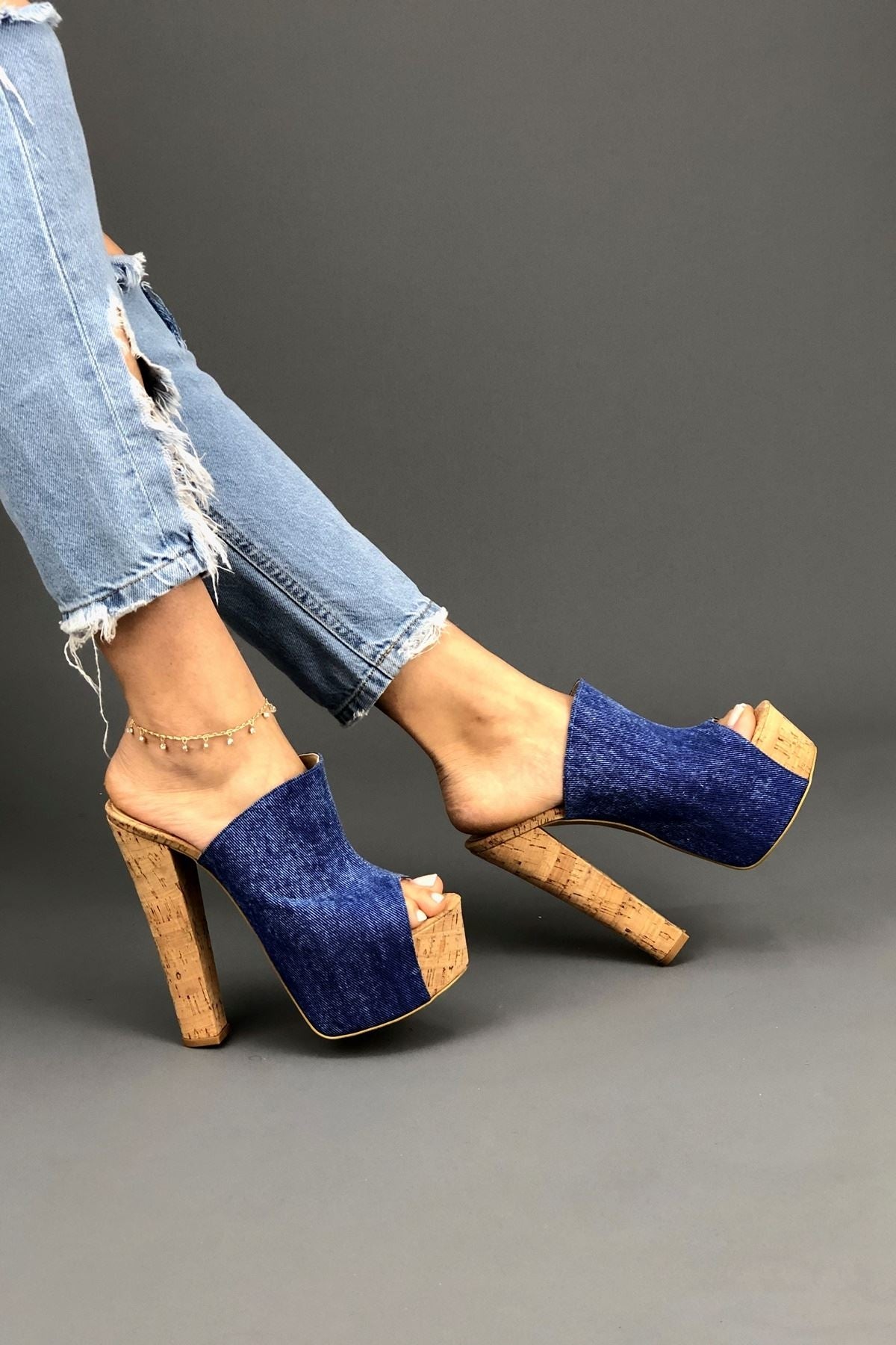 Image of Women's Blue Heeled Slippers