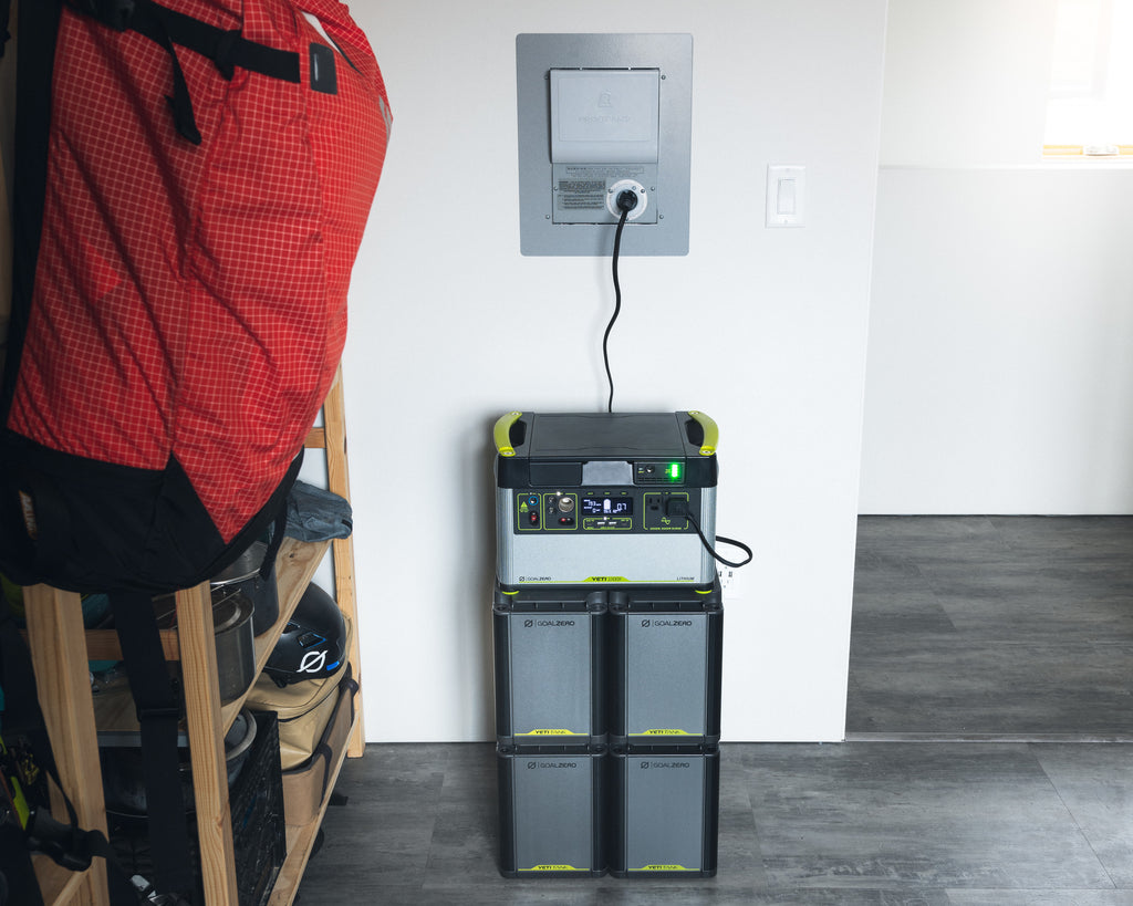 Goal Zero Home Backup solution with a portable power station, extension tanks (extra batteries), and a home integration kit. Protection against power outages.