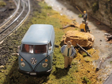 O Scale van down by the river