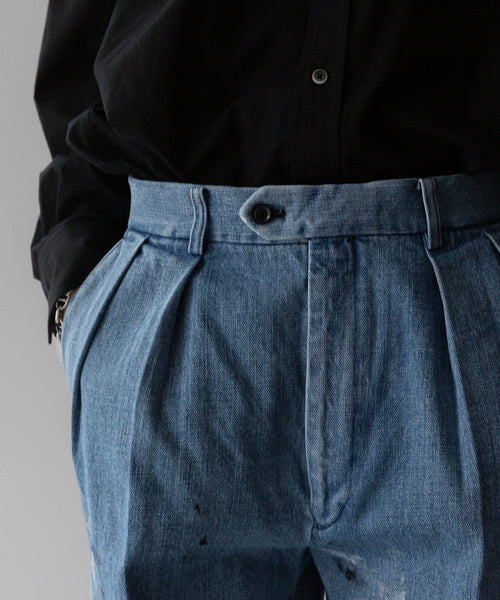 INTÉRIM - インテリムのMILK PAINT USED DENIM 2-TUCK STRAIGHT SLACKS - PU.NAVY公式通販サイトsession福岡セレクトショップ