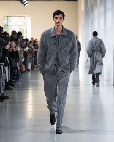 ssstein(シュタイン)の25AWコレクションのLOOK105