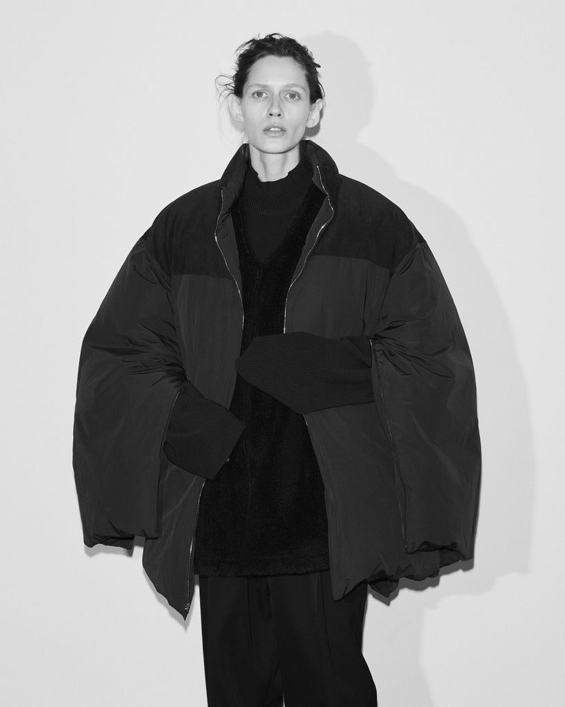 stein(シュタイン)の22AWコレクションのLOOK