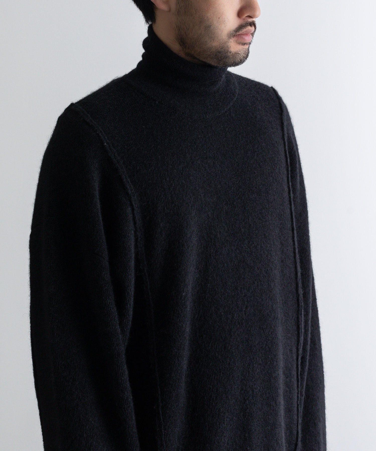 stein / シュタイン】EXTRA FINE KID MOHAIR TURTLE NECK LS - BLACK