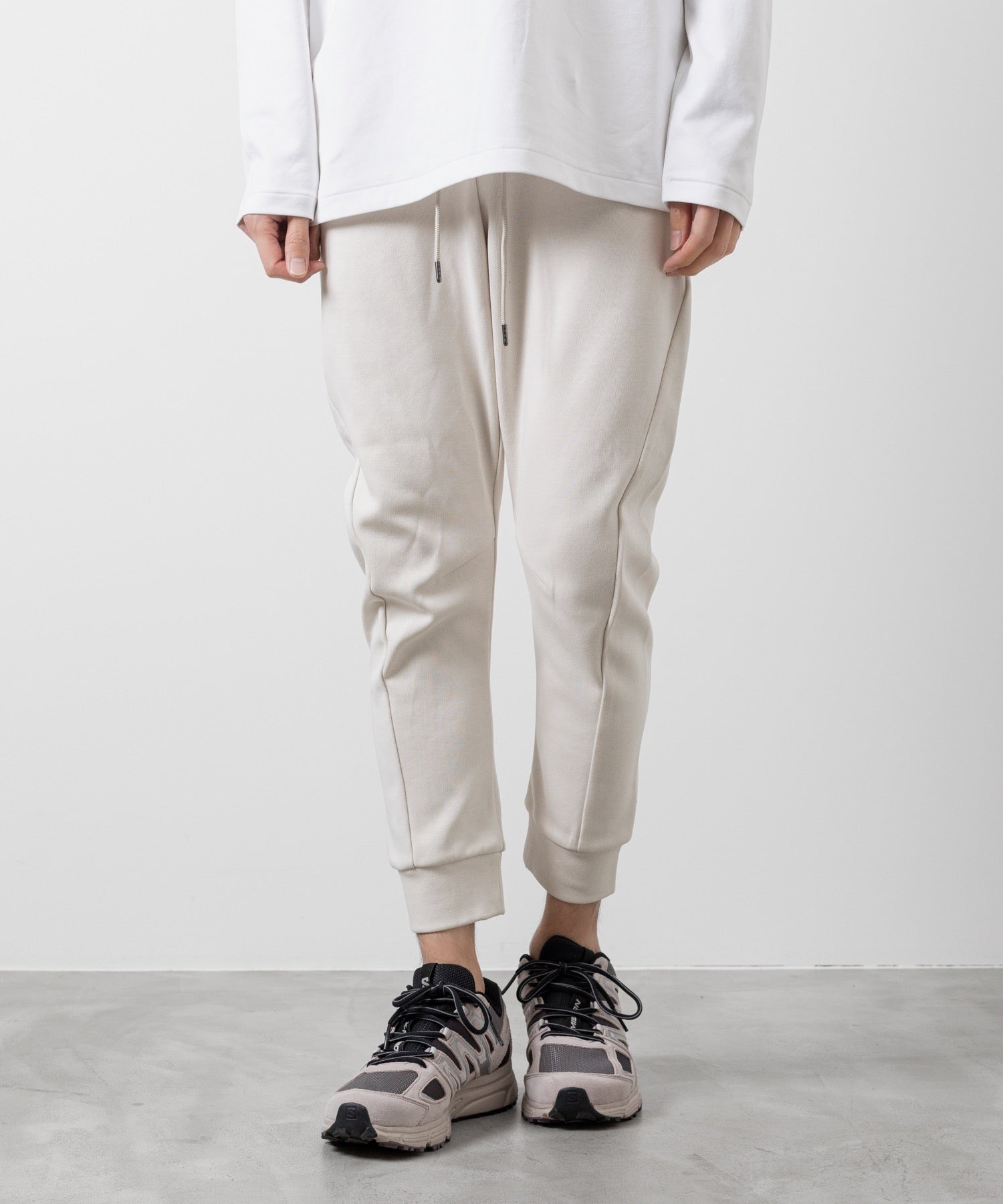 ATTACHMENT /アタッチメント】CO/PE DOUBLE KNIT 3 DIMENSIONAL JOGGER